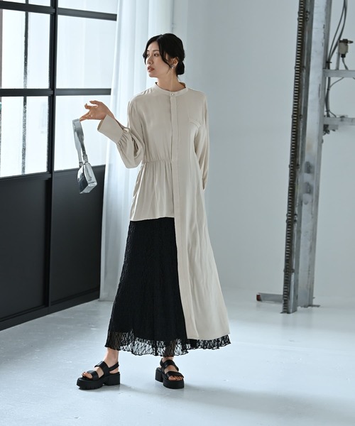 STYLE DELI(スタイルデリ)の「【BLK001】アシンメトリー切り替えシャツワンピース(ワンピース・レディース・ライトグレー/ブラック・FREE)」の3枚目の写真