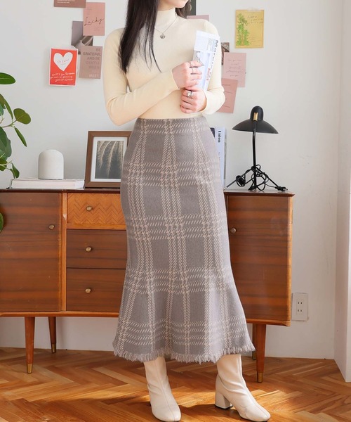 Doula Doula（ドゥーラドゥーラ）の「チェックマーメイドニットスカート（スカート・レディース・ベージュ/グレー/ダークベージュ/ブラック・FREE）」の2枚目の写真