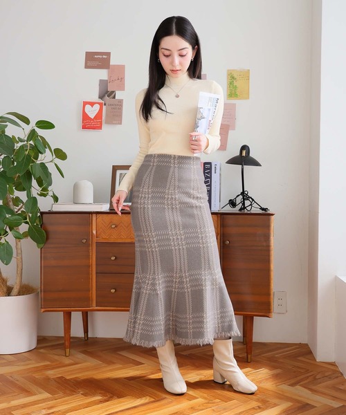 Doula Doula（ドゥーラドゥーラ）の「チェックマーメイドニットスカート（スカート・レディース・ベージュ/グレー/ダークベージュ/ブラック・FREE）」の13枚目の写真