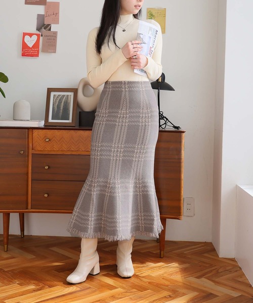 Doula Doula（ドゥーラドゥーラ）の「チェックマーメイドニットスカート（スカート・レディース・ベージュ/グレー/ダークベージュ/ブラック・FREE）」の14枚目の写真