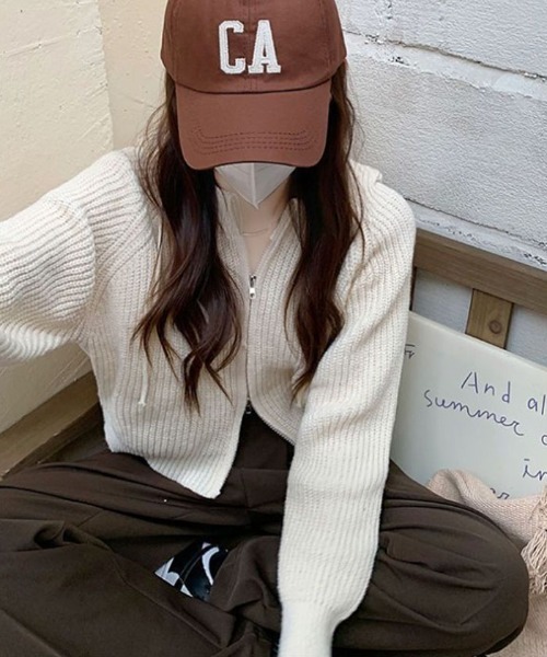 VIVID LADY（ビビッドレディー）の「フード付きジップアップニット レディース ニット（カーディガン/ボレロ・レディース・ブラック/ベージュ/グレー/アイボリー・FREE）」の2枚目の写真