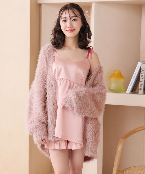 aimerfeel（エメフィール）の「【"かわいい"をつめ込んだ、あざとセットアップ】サテンキャミソール シャギーニット カーディガン付き 長袖 3点セット（ルームウェア/パジャマ・レディース・杢グレー/ピンク/モカ・MEDIUM/LARGE）」の3枚目の写真