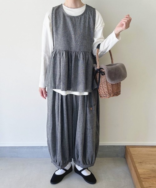 LOSUCA(ロスカ)の「ノースリーブギャザープルオーバー ワイドパンツ セットアップ / ツイード バルーンパンツ リボン セットアップ ナチュラル フレンチ レトロ(セットアップ・レディース・グレー/カーキ/ブラック・FREE)」の3枚目の写真