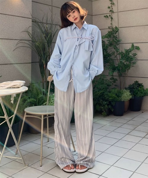 TONE SELECT WEAR(トーンセレクトウェア)の「【i-dare】韓国風 オーバーサイズ ブラウス シャツ(シャツ/ブラウス・レディース・ホワイト/ブルー・FREE)」の4枚目の写真