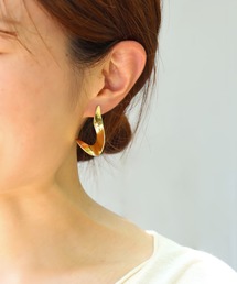 金属アレルギー対応「ieLS」ステンレス エッジカーブピアス