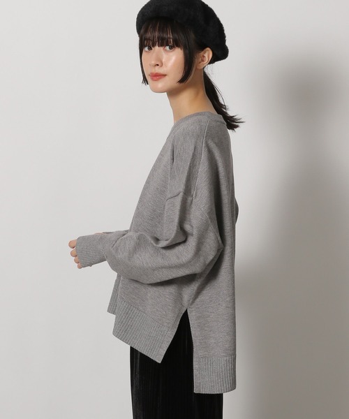 LAKOLE（ラコレ）の「12ゲージVネックニットプルオーバー / 231672（ニット/セーター・レディース・ブルー/グレー/ブラック/アイボリー/マスタード・FREE）」の8枚目の写真