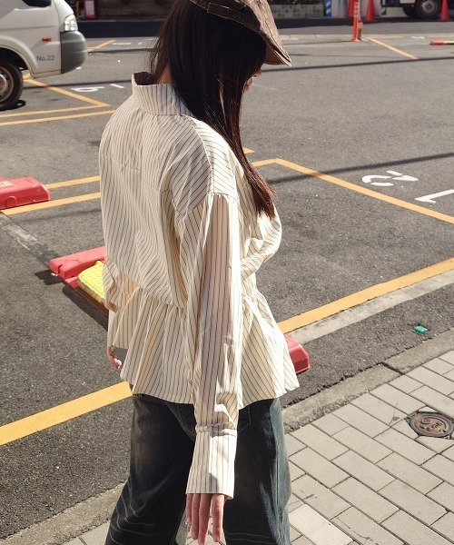 madrepadre(マドレパドレ)の「ストライプシャーリングシャツワンピース(シャツワンピース・レディース・イエロー・MEDIUM/LARGE)」の5枚目の写真