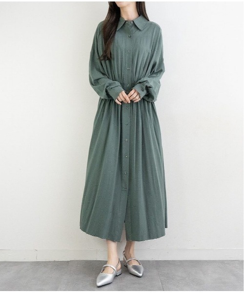 Fabby fabby（ファビィーファビィー）の「フラットストラップスリッパ（パンプス・レディース・シルバー/ベージュ/ブラック/オフホワイト・SMALL/LARGE/MEDIUM）」の17枚目の写真