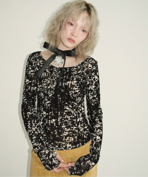 musubore(ムスボレ)の「sheer velours henry tops / ヘンリートップス(Tシャツ/カットソー・レディース・ベビーピンク/アイボリー/グレー/その他/ホワイト×ブラック・FREE)」の11枚目の写真