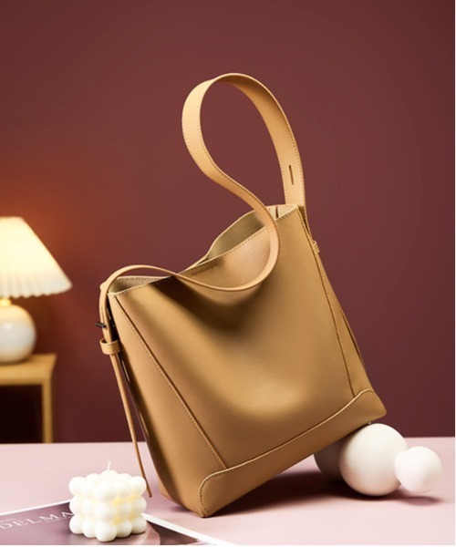 NiiNa】【高品質牛革】ワンハンドルスクエアショルダーレザー
