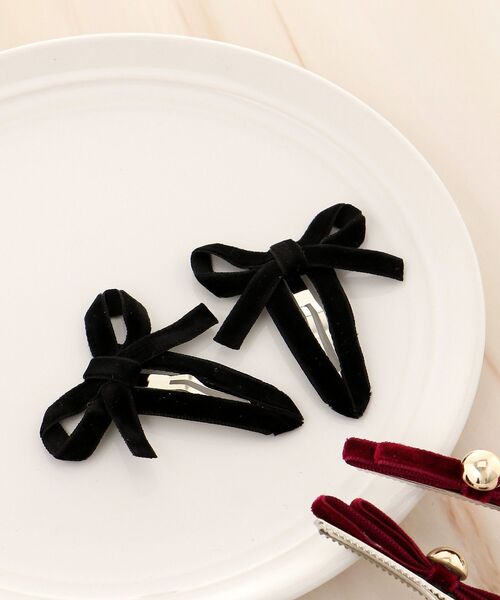 MAJESTIC LEGON(マジェスティックレゴン)の「クラシカルリボンヘアピンset(ヘアピン・レディース・ブラック/ボルドー・FREE)」の6枚目の写真