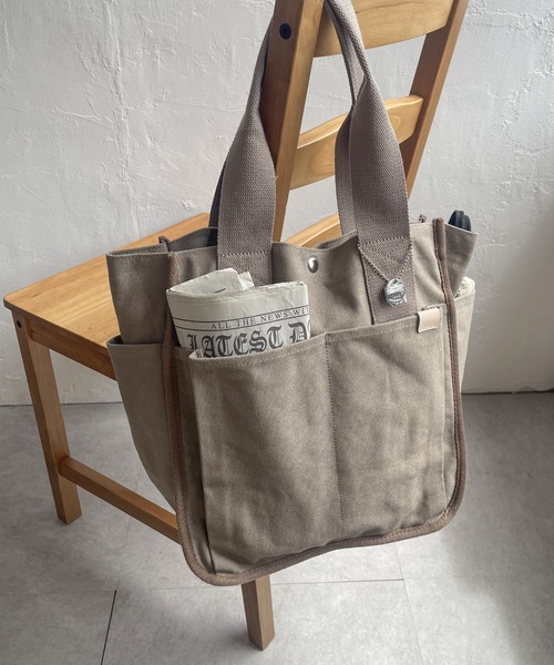 ikka（イッカ）の「キャンバスパイピングビッグトートバッグ（トートバッグ・レディース・オートミール/オフホワイト/ブルー/ブラック・FREE）」の3枚目の写真