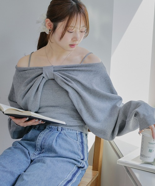 continuer de NICE CLAUP(コンティニューデナイスクラップ)の「2WAYリボンニット+キャミセット(ニット/セーター・レディース・アイボリー/ブルー/ピンク/グレー/チャコール・FREE)」の4枚目の写真