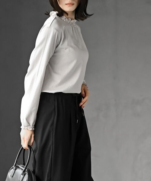 rps（アールピーエス）の「レース襟シャーリングカットソー（Tシャツ/カットソー・レディース・オフホワイト/ブラック/ラベンダー/グレイッシュベージュ/ライトグレー・フリー）」の15枚目の写真