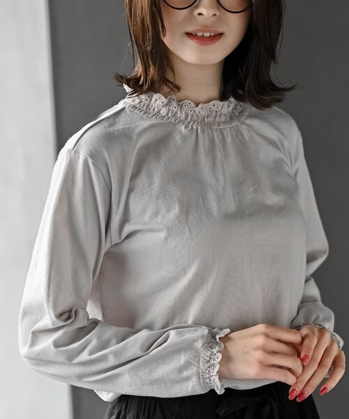 rps（アールピーエス）の「レース襟シャーリングカットソー（Tシャツ/カットソー・レディース・オフホワイト/ブラック/ラベンダー/グレイッシュベージュ/ライトグレー・フリー）」の17枚目の写真