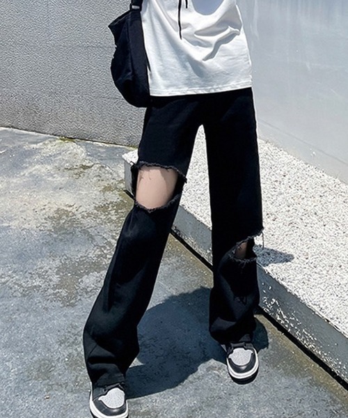 GLAMOROUS JANE(グラマラスジェーン)の「ダメージブラックデニムパンツ(デニムパンツ・レディース・ブラック・S/M/L)」の4枚目の写真