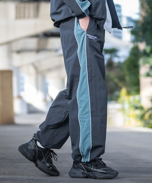 Red Cap Girl（レッドキャプガール）の「【a-r】〔RedCapGirl/レッドキャップガール〕サークルロゴ刺繍 サイドライン ナイロンカーゴパンツ（その他パンツ・メンズ・チャコールグレー/ネイビー/ライトグレー/ブラック・LARGE/MEDIUM）」の18枚目の写真