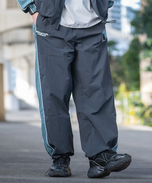 Red Cap Girl（レッドキャプガール）の「【a-r】〔RedCapGirl/レッドキャップガール〕サークルロゴ刺繍 サイドライン ナイロンカーゴパンツ（その他パンツ・メンズ・チャコールグレー/ネイビー/ライトグレー/ブラック・LARGE/MEDIUM）」の19枚目の写真