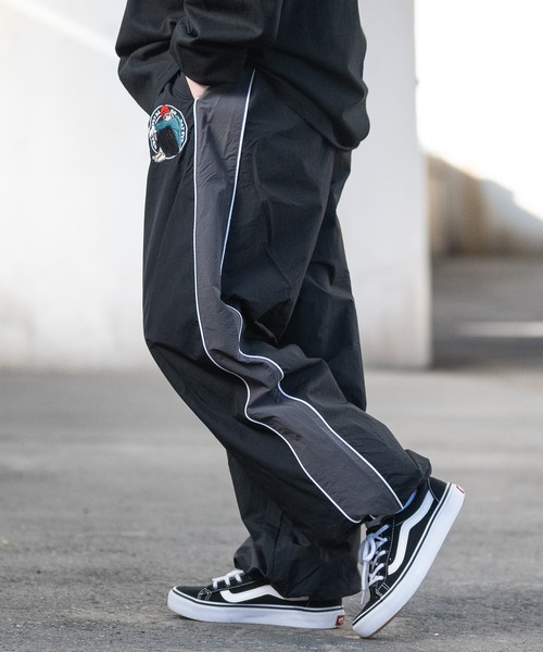 Red Cap Girl（レッドキャプガール）の「【a-r】〔RedCapGirl/レッドキャップガール〕サークルロゴ刺繍 サイドライン ナイロンカーゴパンツ（その他パンツ・メンズ・チャコールグレー/ネイビー/ライトグレー/ブラック・LARGE/MEDIUM）」の7枚目の写真