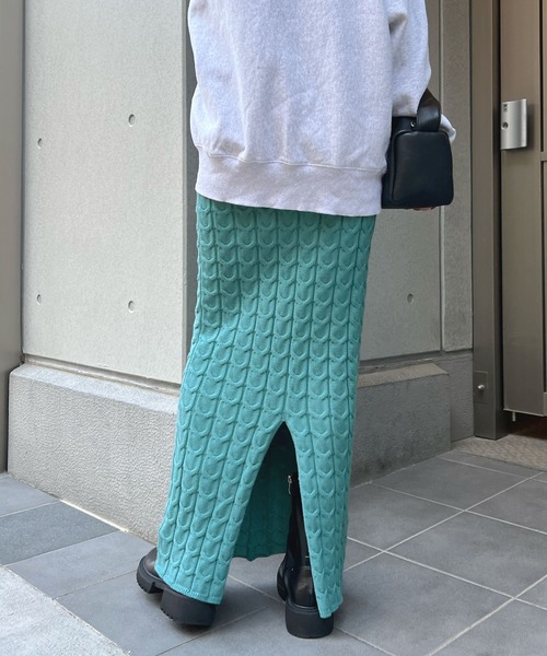 Futier land（フューティアランド）の「ケーブル編みニットタイトスカート（スカート・レディース・グリーン/ブラウン・FREE）」の14枚目の写真