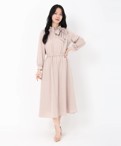 STRAWBERRY-FIELDS(ストロベリーフィールズ)の「フリルボウタイワンピース(ワンピース・レディース・ネイビー/ピンク/グレイッシュベージュ・2)」の4枚目の写真