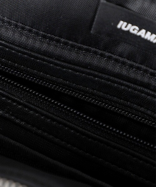 IUGAMAKARAS（イウガマカラス）の「【IUGAMAKARAS】Studded Nylon Shoulder Bag（ショルダーバッグ・メンズ・ブラック・ONE SIZE）」の16枚目の写真