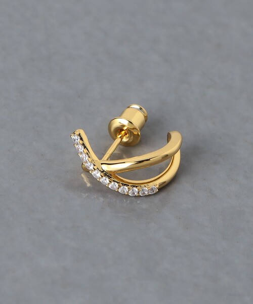UNITED ARROWS(ユナイテッドアローズ)の「クロス パヴェ ピアス(ピアス(両耳用)・レディース・シルバー/ゴールド・FREE)」の9枚目の写真