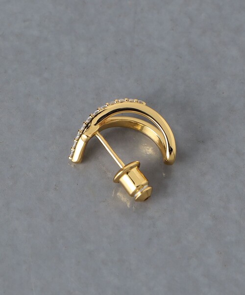UNITED ARROWS(ユナイテッドアローズ)の「クロス パヴェ ピアス(ピアス(両耳用)・レディース・シルバー/ゴールド・FREE)」の8枚目の写真