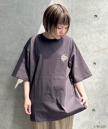 TOM&JERRY（トムアンドジェリー）の「【公式】トムとジェリー　CONVERSE BIG Tシャツ（Tシャツ/カットソー）」
