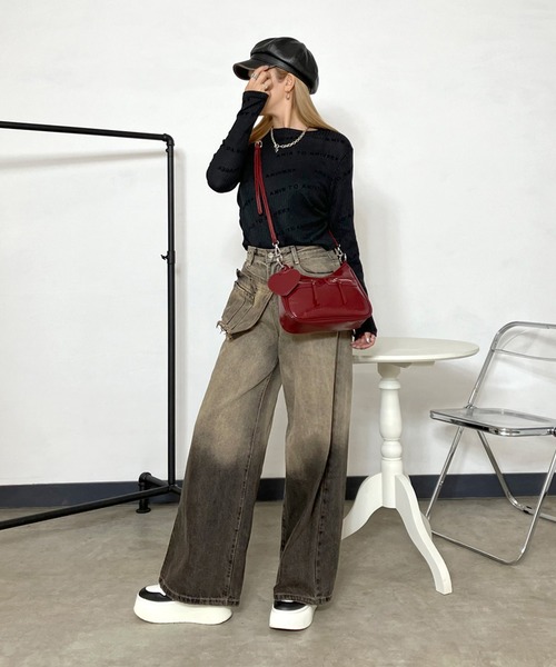 non-hedge（ノンヘッジ）の「ハートチャーム付2WAYバッグ（ショルダーバッグ・レディース・ブラック/ホワイト/ブラウン/レッド・FREE）」の7枚目の写真