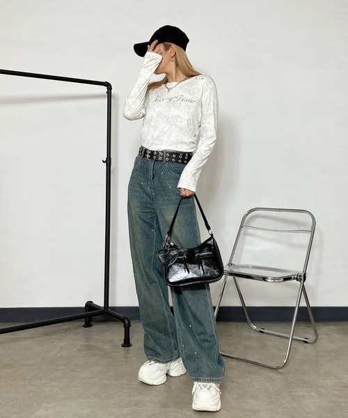 non-hedge（ノンヘッジ）の「ハートチャーム付2WAYバッグ（ショルダーバッグ・レディース・ブラック/ホワイト/ブラウン/レッド・FREE）」の12枚目の写真