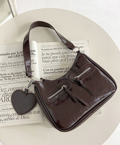 non-hedge（ノンヘッジ）の「ハートチャーム付2WAYバッグ（ショルダーバッグ・レディース・ブラック/ホワイト/ブラウン/レッド・FREE）」の21枚目の写真