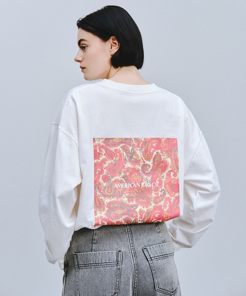 AMERICAN RAG CIE(アメリカンラグシー)の「【AMERICAN RAG CIE】ペイズリーロンT(ユニセックス)(Tシャツ/カットソー・レディース・ホワイト・LARGE/MEDIUM)」の2枚目の写真
