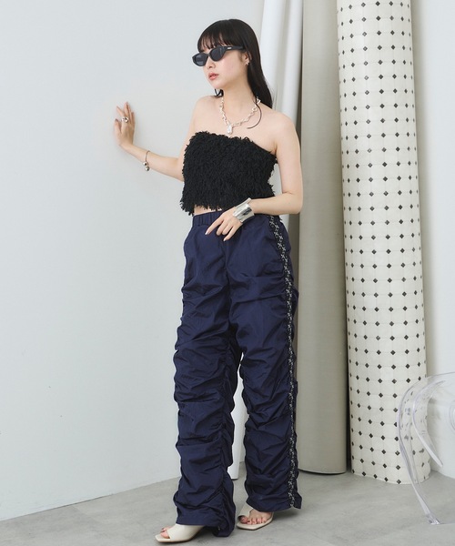 VIOLETTA（ヴィオレッタ）の「モノグラムロゴラインギャザーナイロンパンツ（その他パンツ・レディース・ネイビー/ピンク・S/M）」の11枚目の写真