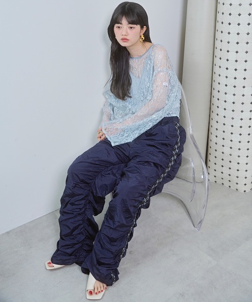 VIOLETTA（ヴィオレッタ）の「モノグラムロゴラインギャザーナイロンパンツ（その他パンツ・レディース・ネイビー/ピンク・S/M）」の15枚目の写真