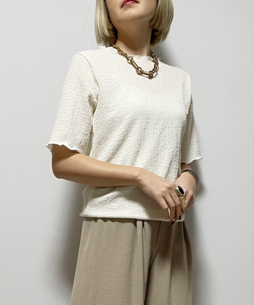 Fizz（フィズ）の「カットシャーリングクルーネックTee（Tシャツ/カットソー・レディース・イエロー/ブラック/アイボリー/グレイッシュベージュ/ブルー・M）」の2枚目の写真