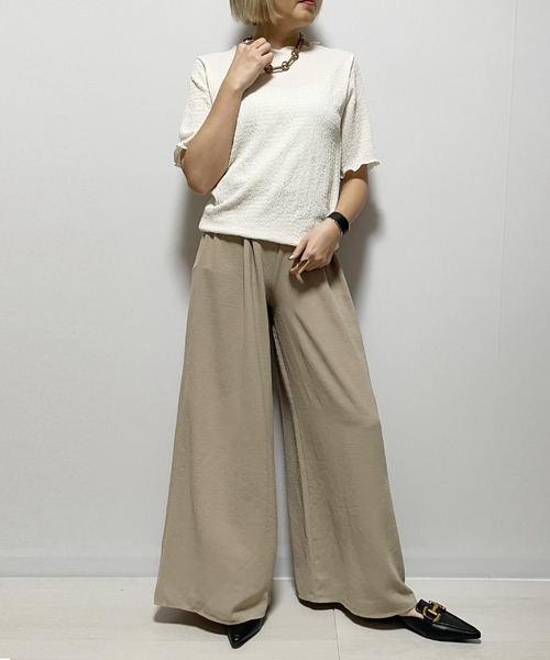 Fizz（フィズ）の「カットシャーリングクルーネックTee（Tシャツ/カットソー・レディース・イエロー/ブラック/アイボリー/グレイッシュベージュ/ブルー・M）」の9枚目の写真