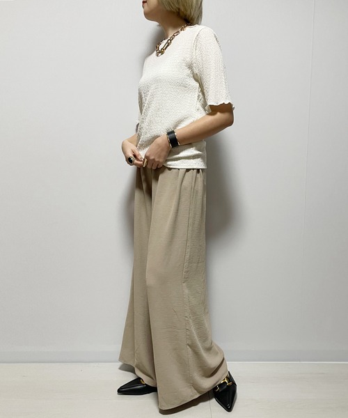 Fizz（フィズ）の「カットシャーリングクルーネックTee（Tシャツ/カットソー・レディース・イエロー/ブラック/アイボリー/グレイッシュベージュ/ブルー・M）」の10枚目の写真