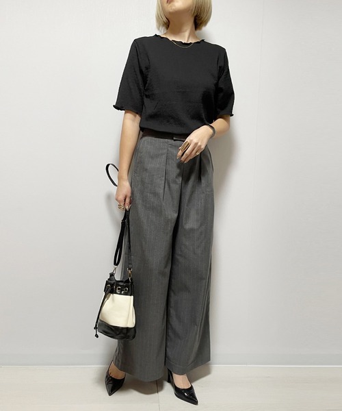 Fizz（フィズ）の「カットシャーリングクルーネックTee（Tシャツ/カットソー・レディース・イエロー/ブラック/アイボリー/グレイッシュベージュ/ブルー・M）」の12枚目の写真