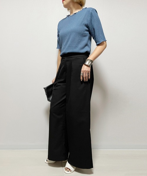 Fizz（フィズ）の「カットシャーリングクルーネックTee（Tシャツ/カットソー・レディース・イエロー/ブラック/アイボリー/グレイッシュベージュ/ブルー・M）」の8枚目の写真