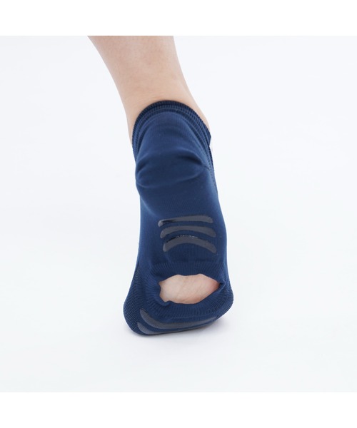 FILA（フィラ）の「Fila フィラ 靴下 スイムソックス 1P 滑り止め付き 水中ソックス プール用ソックス 足にフィットするソックス（ソックス/靴下・レディース・ネイビー/ブラック・FREE）」の11枚目の写真