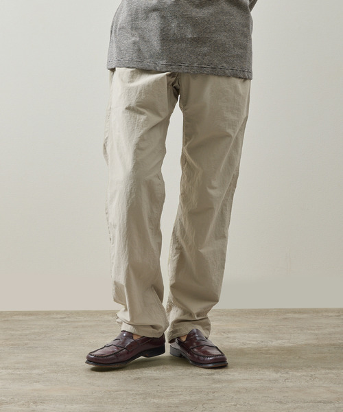 And A（アンドエー）の「Gramicci グラミチ / NYLON GRAMICCI PANT 撥水防風ナイロングラミチパンツ / GMP4-SJP03（その他パンツ・メンズ・ベージュ系その他/ネイビー/ブラック/オリーブ・X-LARGE/LARGE/MEDIUM/SMALL）」の3枚目の写真