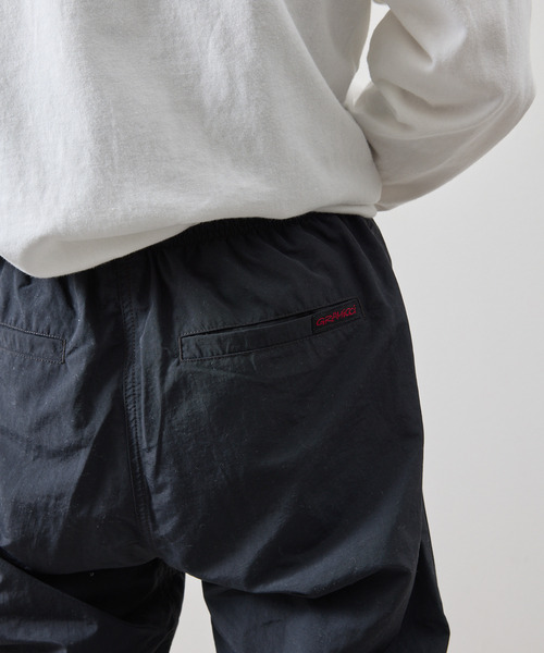 And A（アンドエー）の「Gramicci グラミチ / NYLON GRAMICCI PANT 撥水防風ナイロングラミチパンツ / GMP4-SJP03（その他パンツ・メンズ・ベージュ系その他/ネイビー/ブラック/オリーブ・X-LARGE/LARGE/MEDIUM/SMALL）」の18枚目の写真