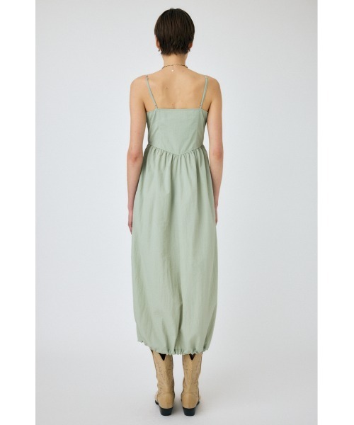 MOUSSY（マウジー）の「FRONT ZIP NYLON キャミドレス（ワンピース・レディース・ライトカーキ/ブラック/オフホワイト・1/2）」の19枚目の写真