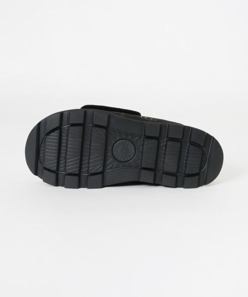 UGG(アグ)の「UGG M SOLANO SLIDE(その他シューズ・メンズ・ブラック/モカ・26/27/28)」の7枚目の写真