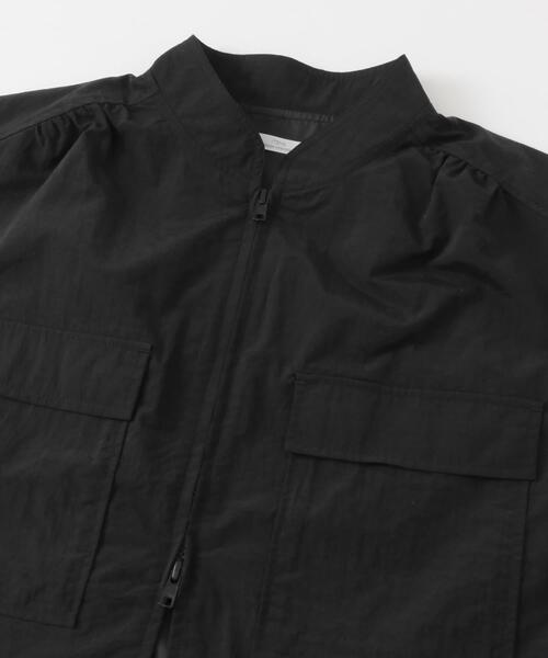 ITEMS URBANRESEARCH（アイテムズ アーバンリサーチ）の「ナイロンショートベスト（その他アウター・レディース・ブラック/ブラウン・FREE）」の8枚目の写真