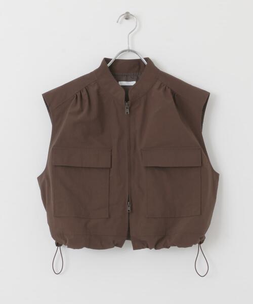 ITEMS URBANRESEARCH（アイテムズ アーバンリサーチ）の「ナイロンショートベスト（その他アウター・レディース・ブラック/ブラウン・FREE）」の15枚目の写真