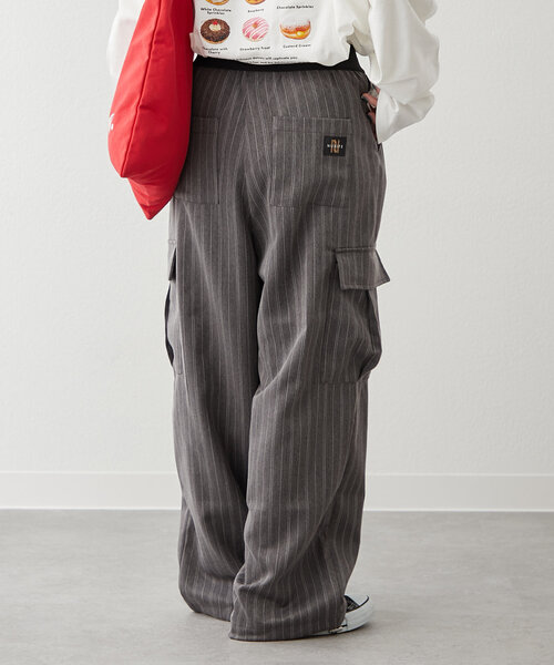 NUNIFE（ユニフィー）の「【NUNIFE】柔らかい素材感で履き心地◎ストライプカーゴパンツ（カーゴパンツ・レディース・ベージュ/ブラック/カーキ・FREE）」の2枚目の写真