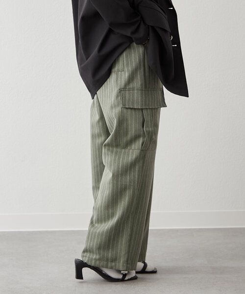 NUNIFE（ユニフィー）の「【NUNIFE】柔らかい素材感で履き心地◎ストライプカーゴパンツ（カーゴパンツ・レディース・ベージュ/ブラック/カーキ・FREE）」の13枚目の写真