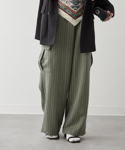 NUNIFE（ユニフィー）の「【NUNIFE】柔らかい素材感で履き心地◎ストライプカーゴパンツ（カーゴパンツ・レディース・ベージュ/ブラック/カーキ・FREE）」の12枚目の写真